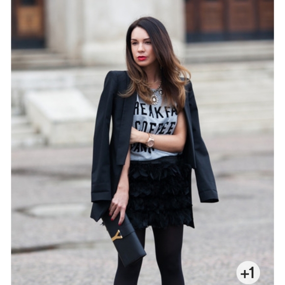 Mini feather skirt - Picture 2 of 5